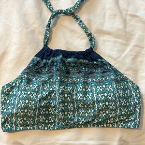 Kenneth Cole Reaction Multi color Bikini top (XL)
